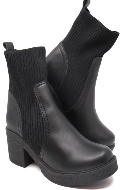 Kiki ribbed knit bootie