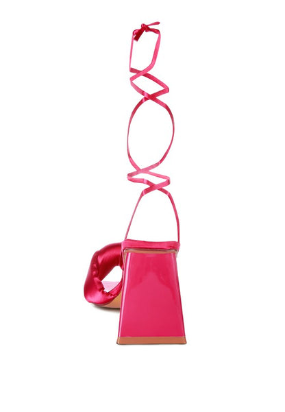 Knotted Triangular Block Heel Sandals