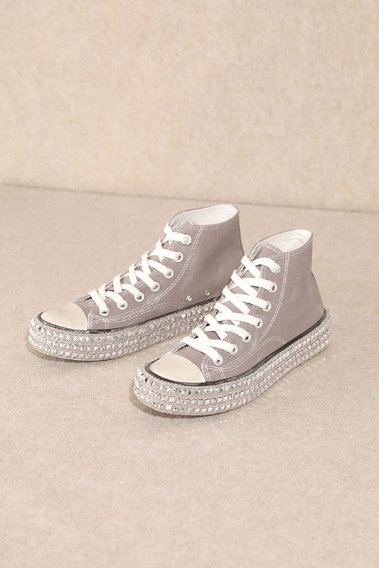 HIGH TOP STUDS SNEAKERS