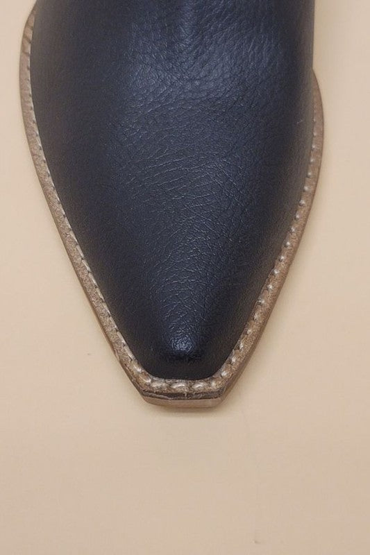 WESTERN BOOTS
