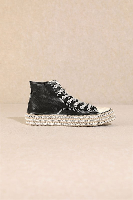 HIGH TOP STUDS SNEAKERS