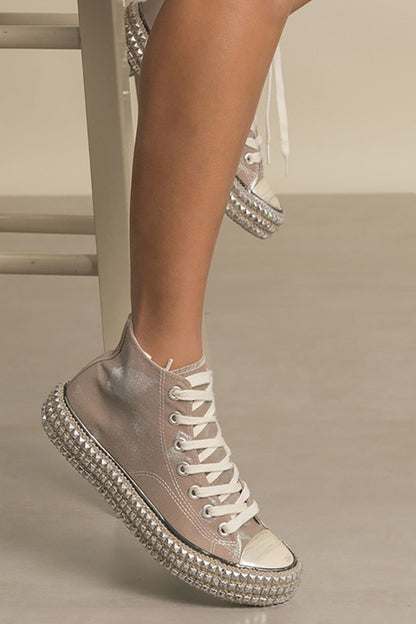 HIGH TOP STUDS SNEAKERS
